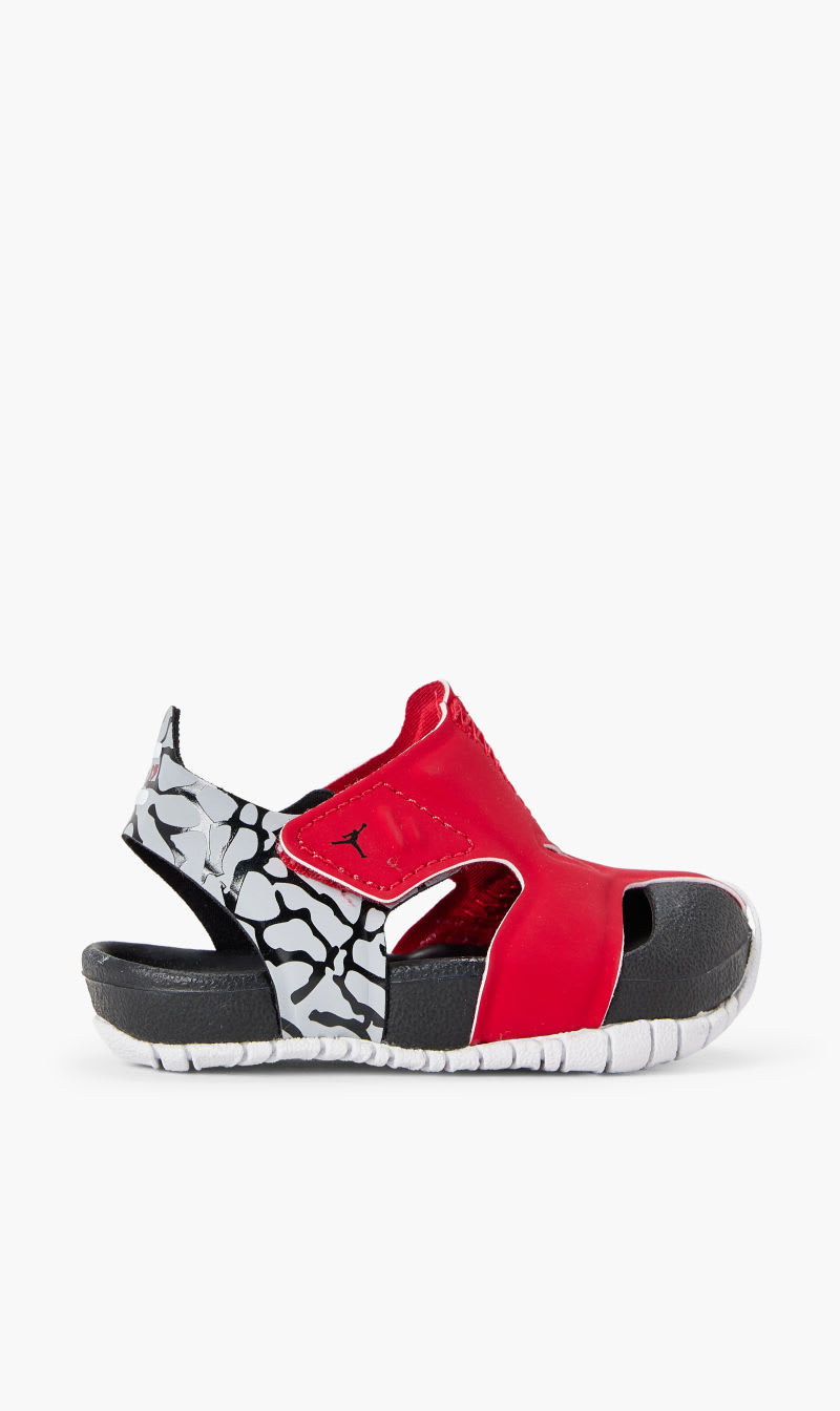 

Nike Red Jordan Flare Bt | The Deal Outlet