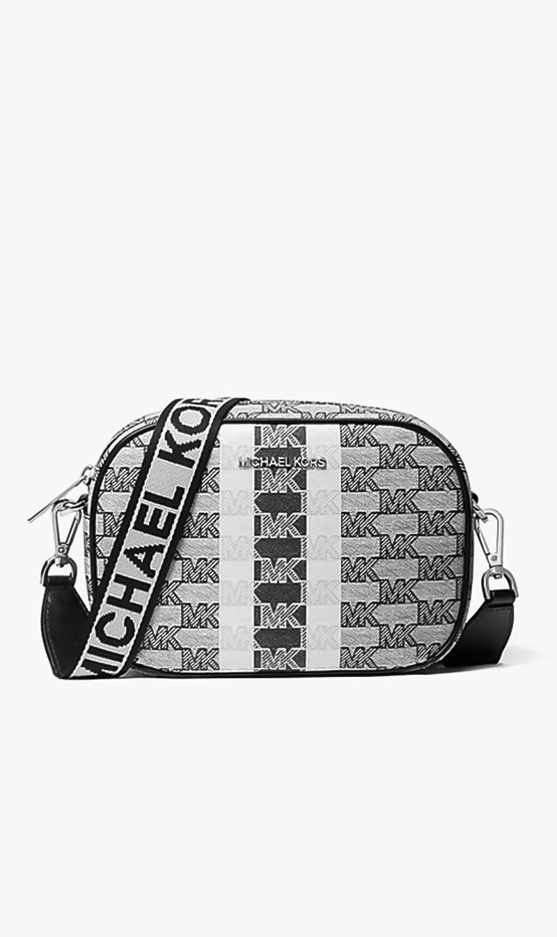 

Classic Crossbody Bag