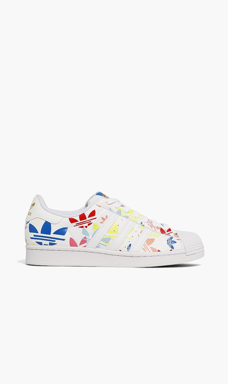 

Adidas Superstar Sneakers