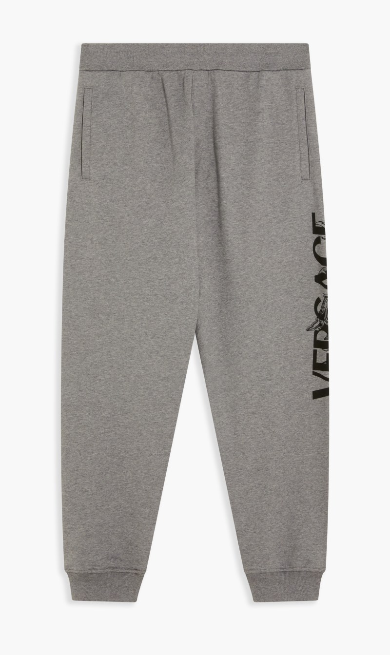 

Versace Grey Sweatpant Tessuto Felpa Non Garzata + Stampa Scritta Versace E Ricamo Barocco Su Gamba Sinistra for Men | The Deal Outlet