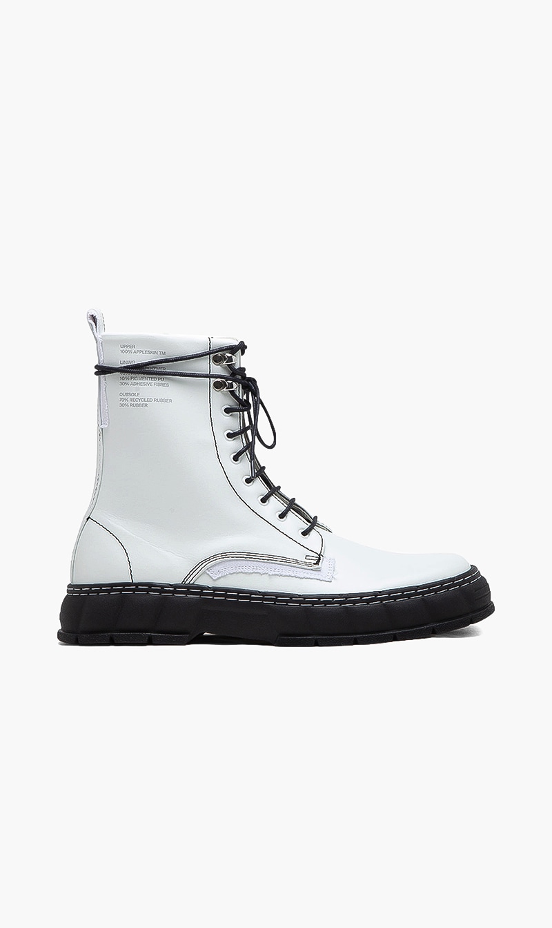 

Viron White In Contrast Boots for Men | The Deal Outlet