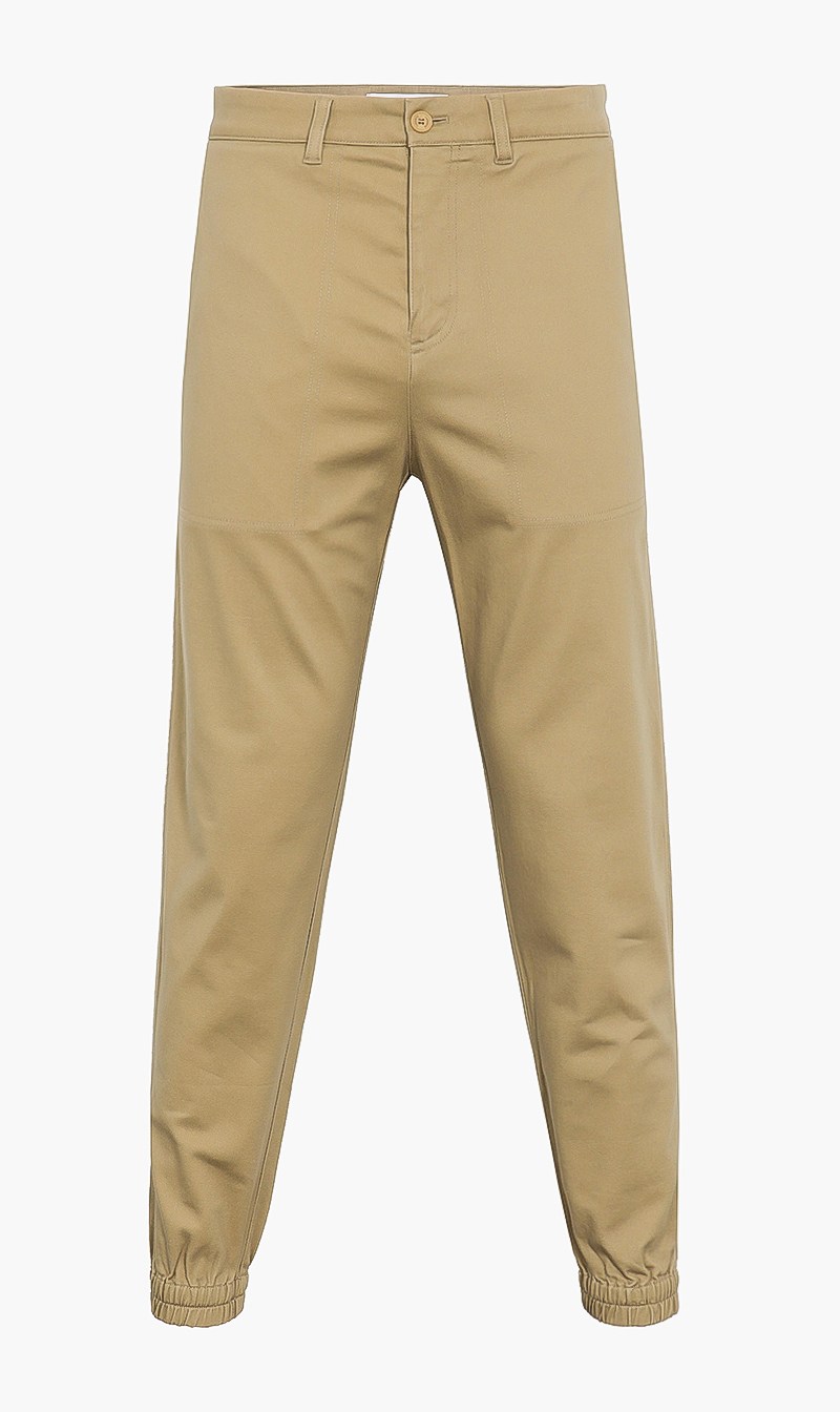 

Lacoste Brown Regular Fit Trouser for Men | The Deal Outlet